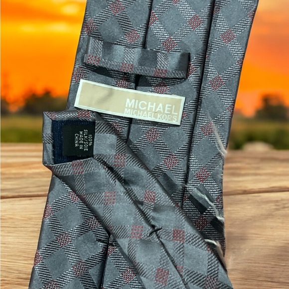 Men’s Silk Ties (4) - Picture 5 of 7